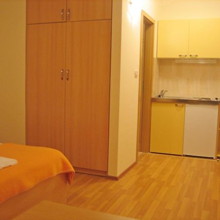 Hotel Mladen Omiš Zewnętrze zdjęcie